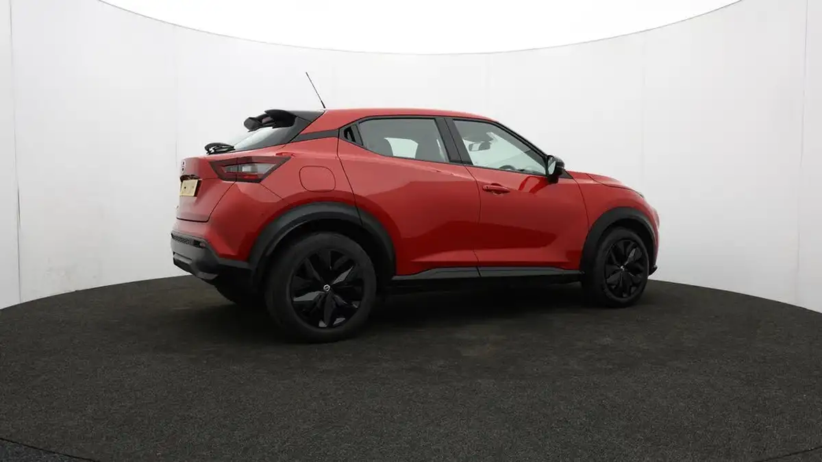 2022-nissan-juke-10-dig-t-acenta-big-35