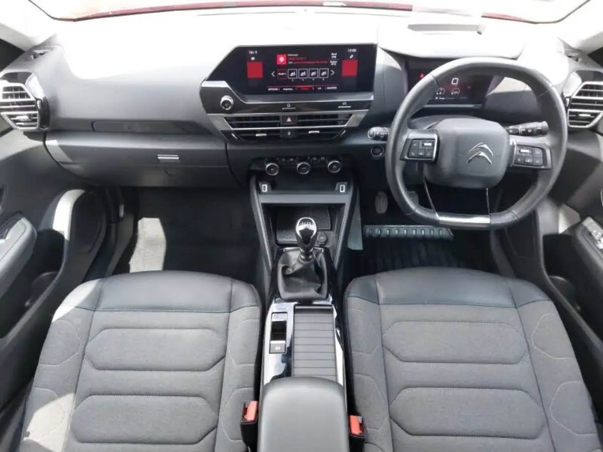 2021-citroen-c4-12-puretech-shine-130ps-big-2
