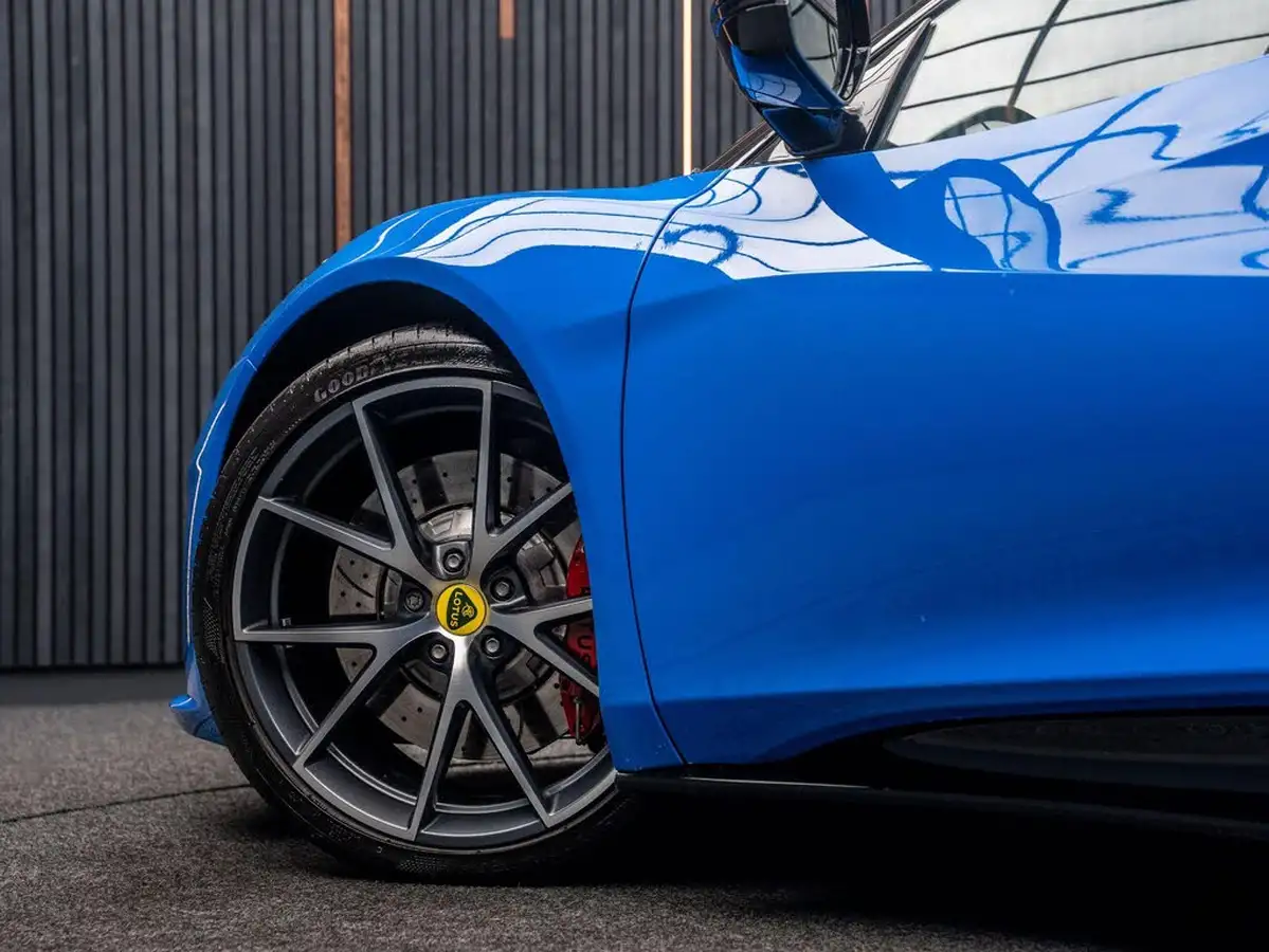 2023-lotus-emira-35-first-edition-v6-big-12