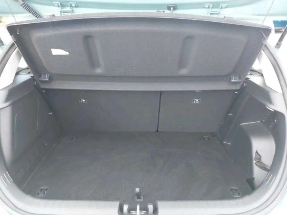 2022-hyundai-i20-10-t-gdi-se-connect-eclutch-imt-big-7