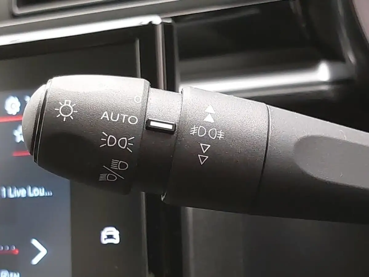 2024-citroen-c3-12-puretech-plus-110ps-eat6-big-16