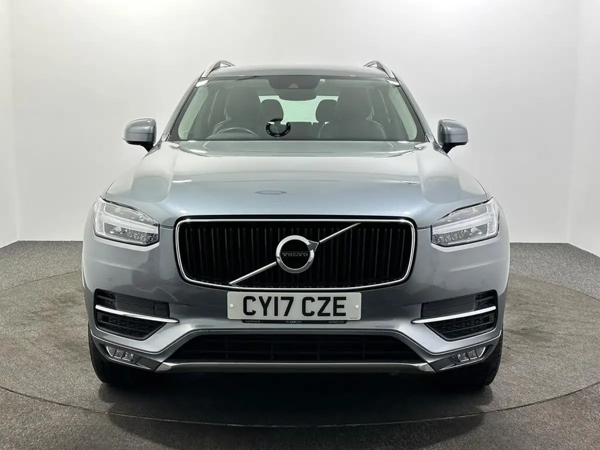 2017-volvo-xc90-20td-d5-momentum-awd-auto-big-2