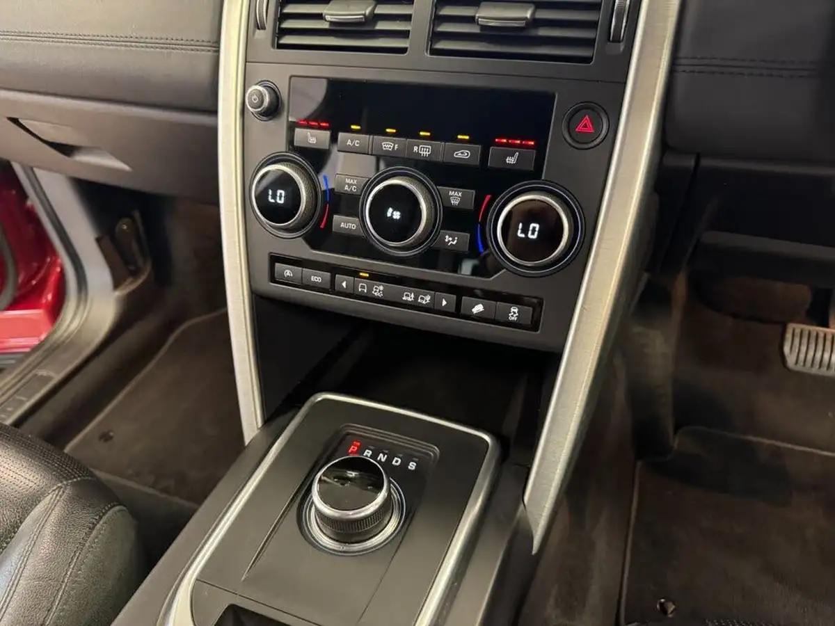 2017-land-rover-discovery-sport-20td4-hse-180ps-station-wagon-auto-big-17