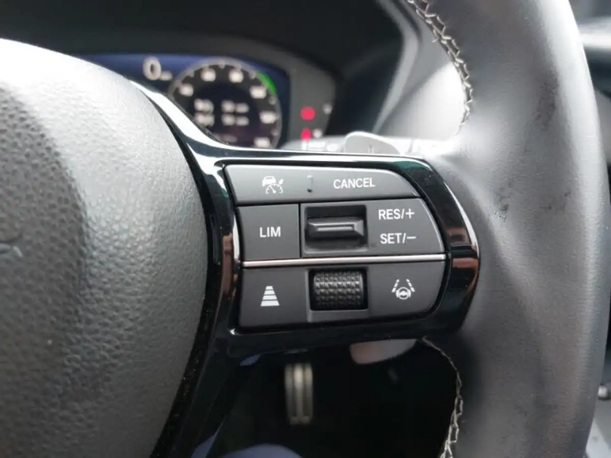 2024-honda-zr-v-20-i-mmd-sport-big-12