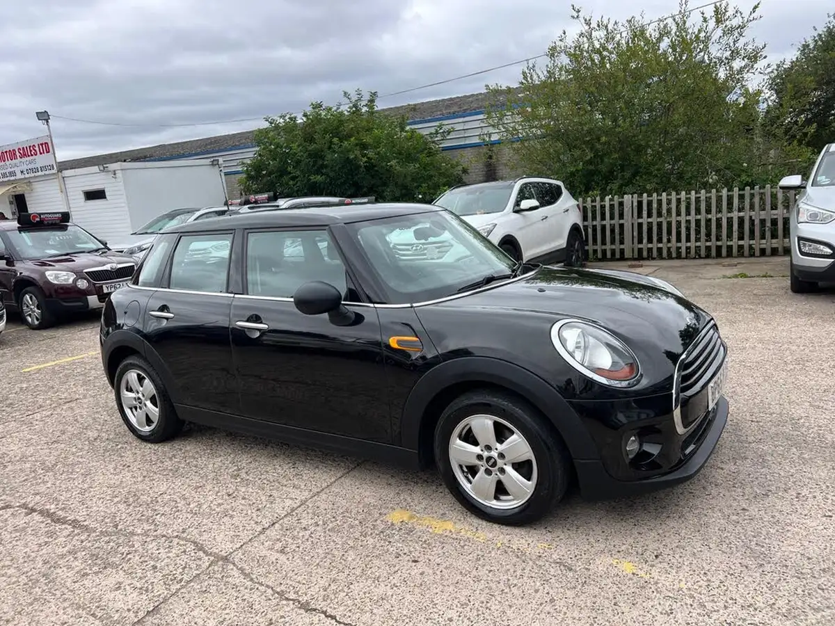 2016-mini-cooper-15td-cooper-d-ss-hatchback-5d-big-8
