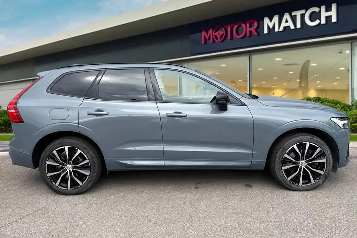 2023-volvo-xc60-20td-b4-plus-big-2