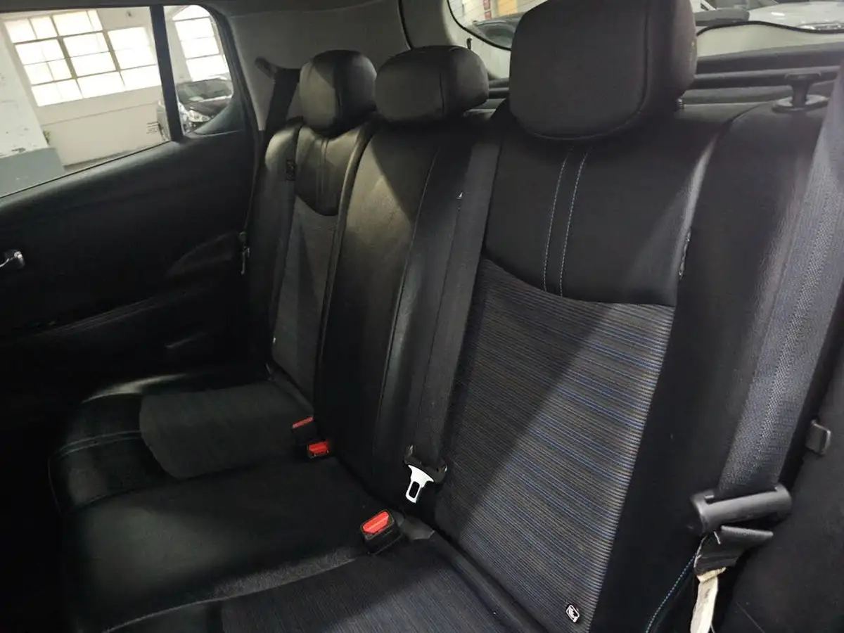 2019-nissan-leaf-e-n-connecta-big-22