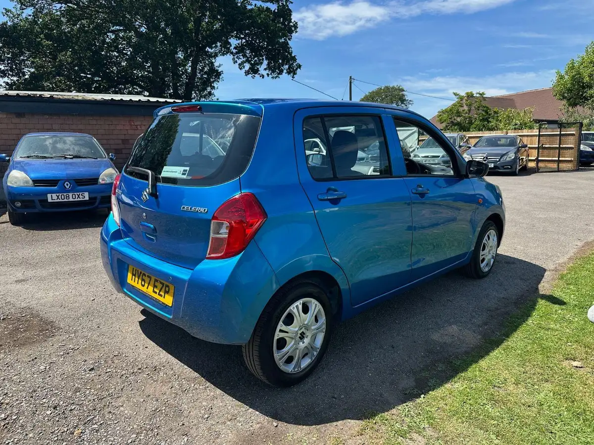2017-suzuki-celerio-10-sz2-big-1
