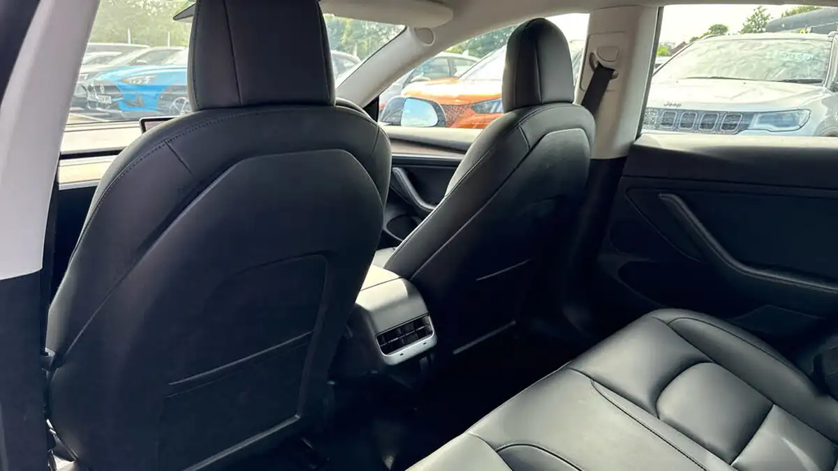 2021-tesla-model-3-e-long-range-4x4-big-13