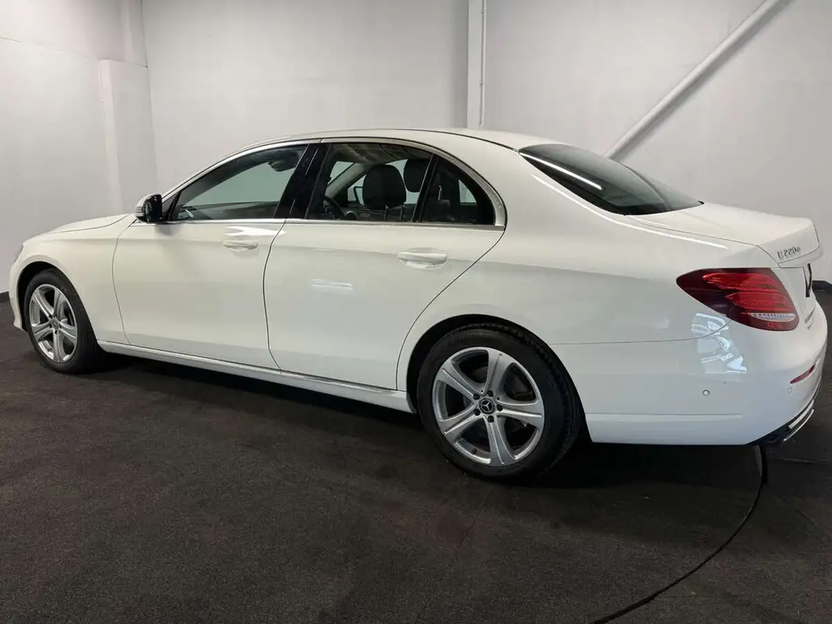 2017-mercedes-benz-e-class-20d-e220d-se-ss-saloon-4d-big-2