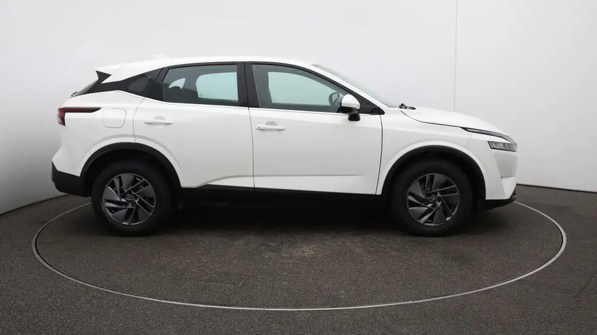 2023-nissan-qashqai-13-dig-t-acenta-premium-140ps-big-37