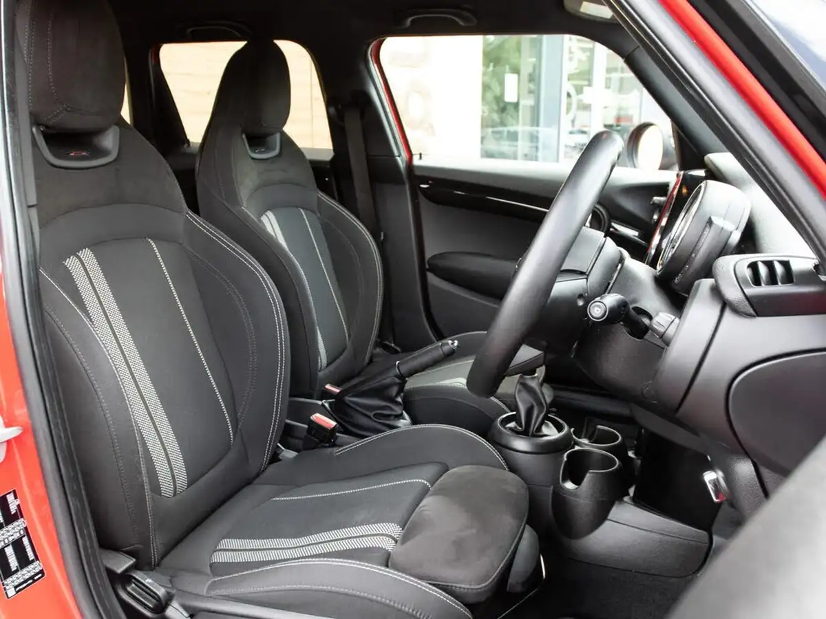 2018-mini-cooper-15-cooper-classic-ss-hatchback-5d-big-35