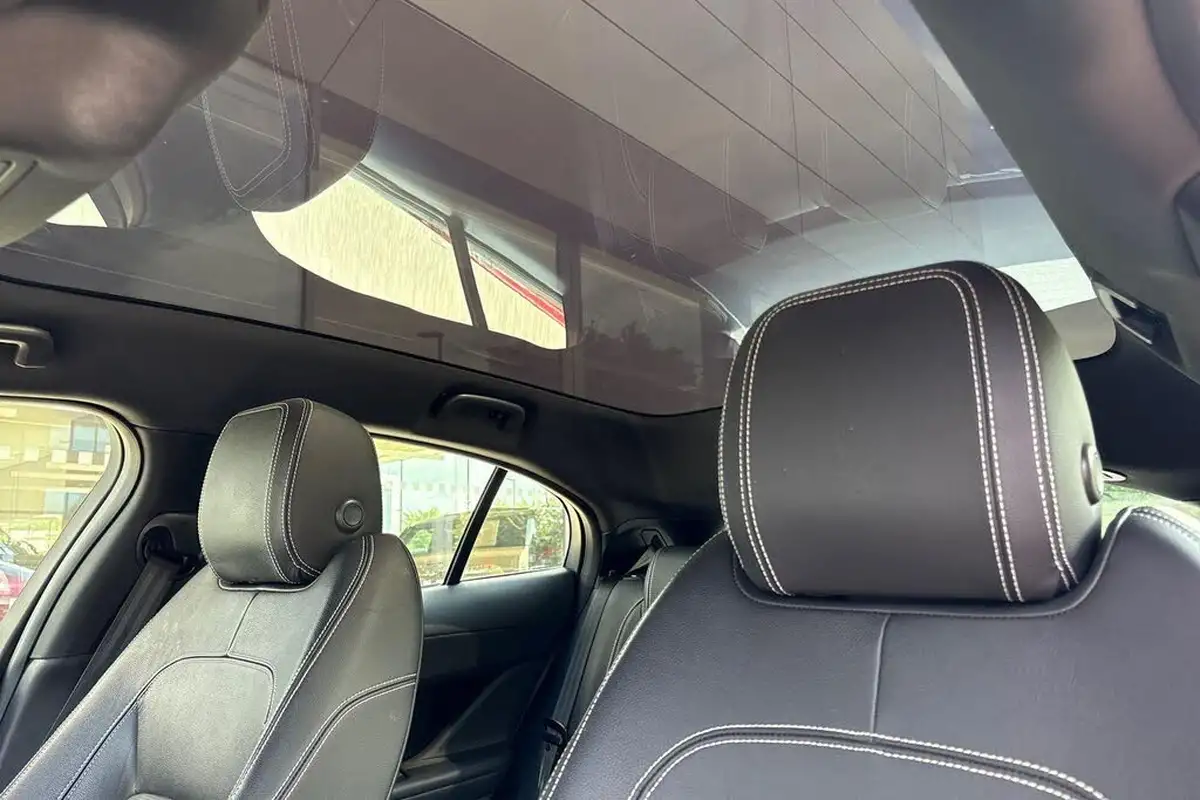 2019-jaguar-i-pace-ev400-se-big-3
