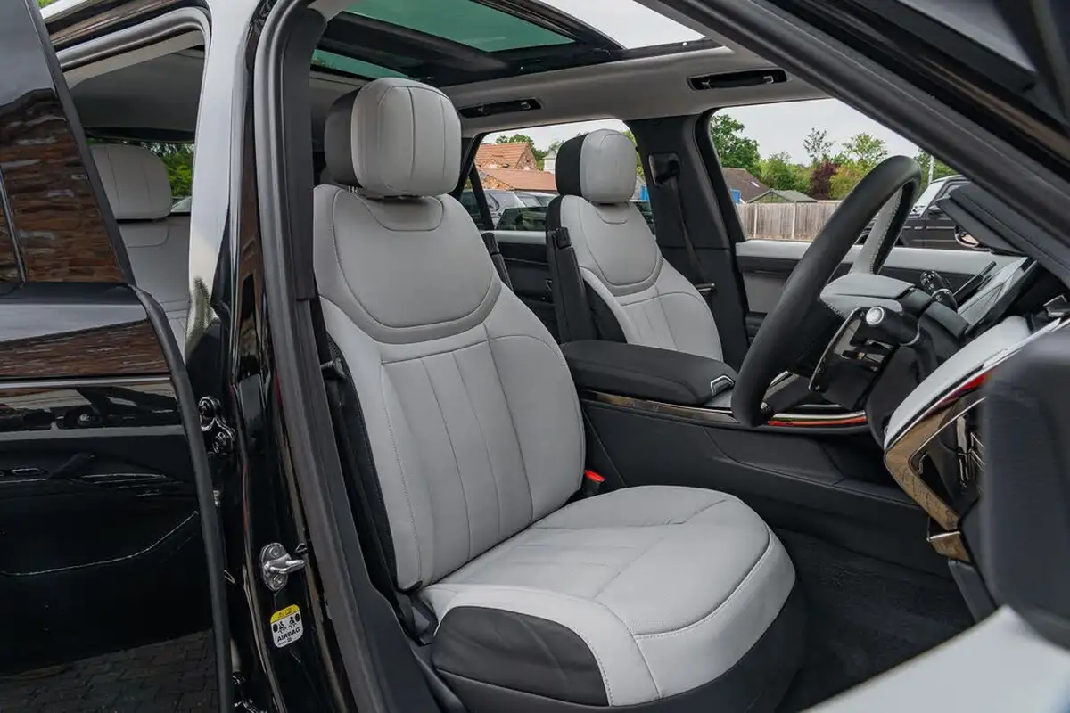 2024-land-rover-range-rover-sport-30-p460e-dynamic-se-big-23