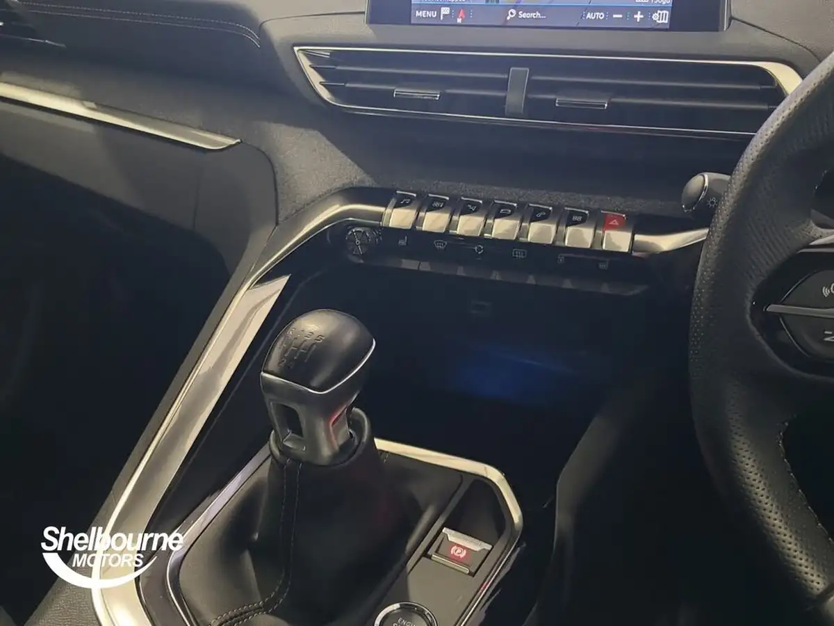 2020-peugeot-3008-suv-12-puretech-gt-line-premium-big-33