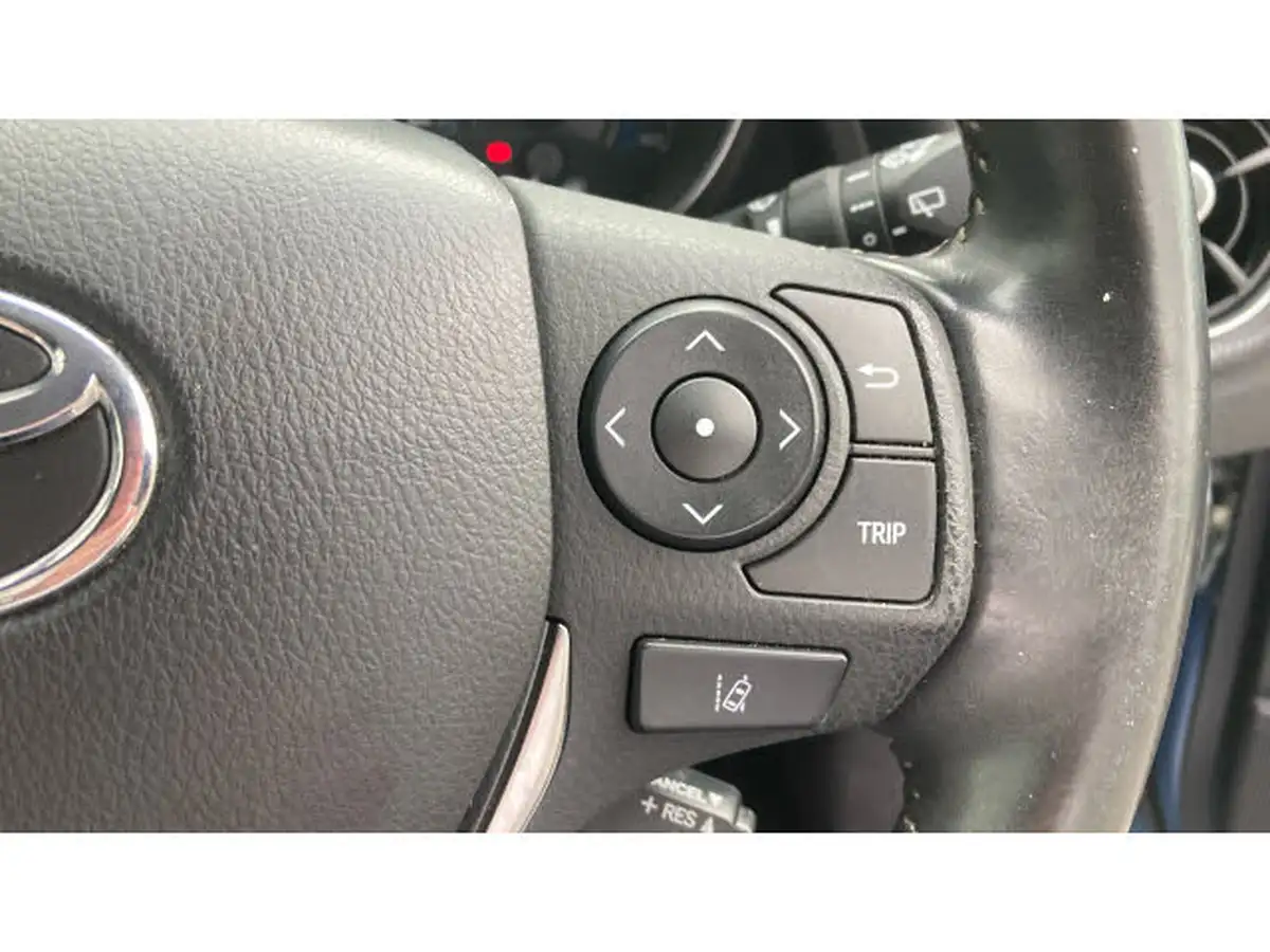 2018-toyota-auris-18-vvt-i-hsd-excel-hatchback-big-23