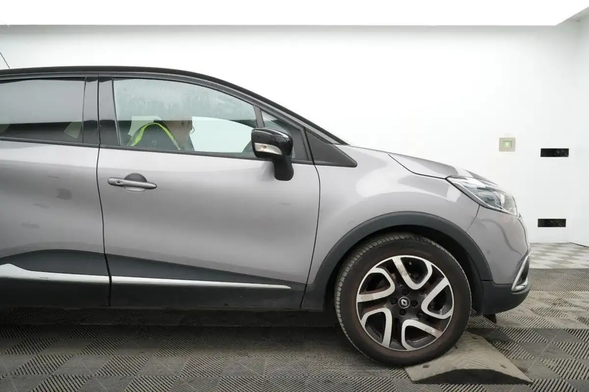 2017-renault-captur-15dci-signature-nav-110bhp-energy-ss-big-2