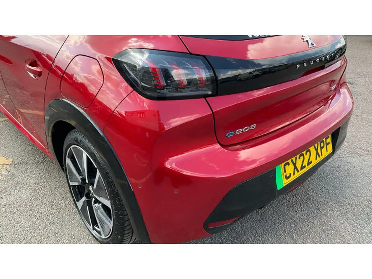 2022-peugeot-208-e-gt-136bhp-50kwh-big-25