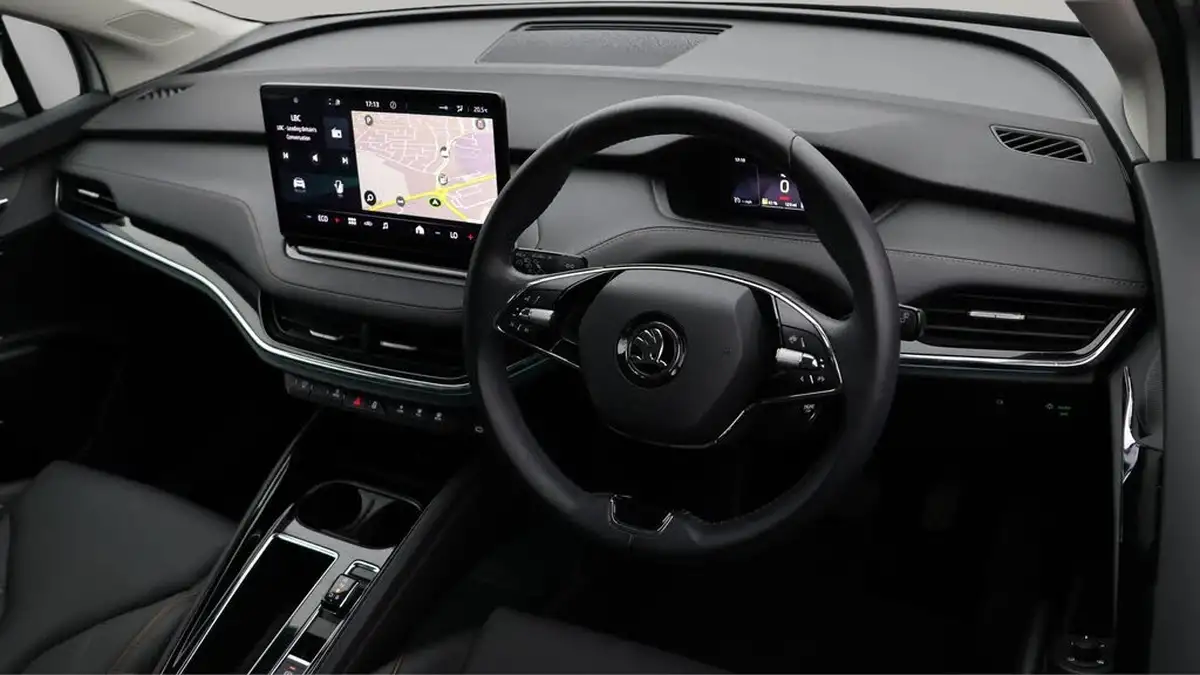 2022-skoda-enyaq-e-60-big-9