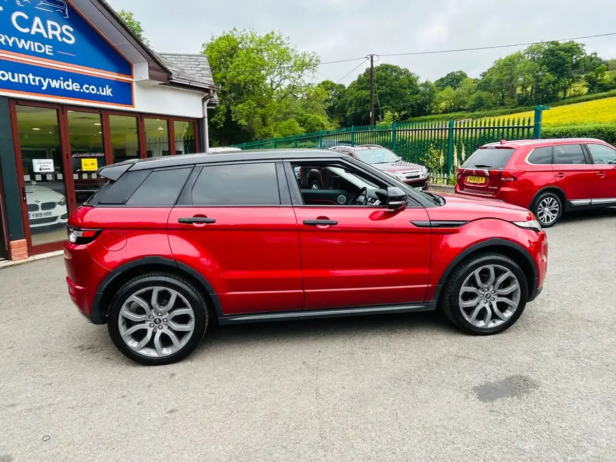 2013-land-rover-range-rover-evoque-22td-dynamic-hatchback-5d-auto-big-9