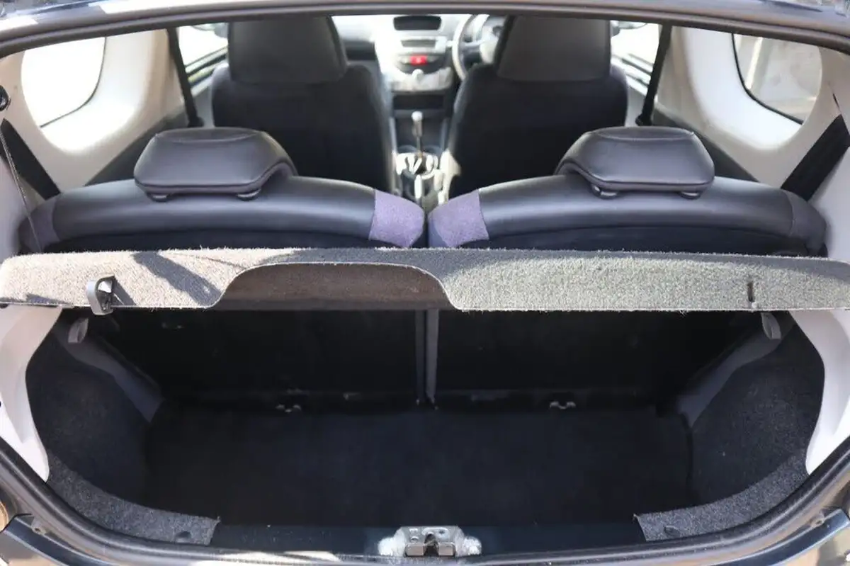 2011-toyota-aygo-10-aygo-ice-3d-big-25