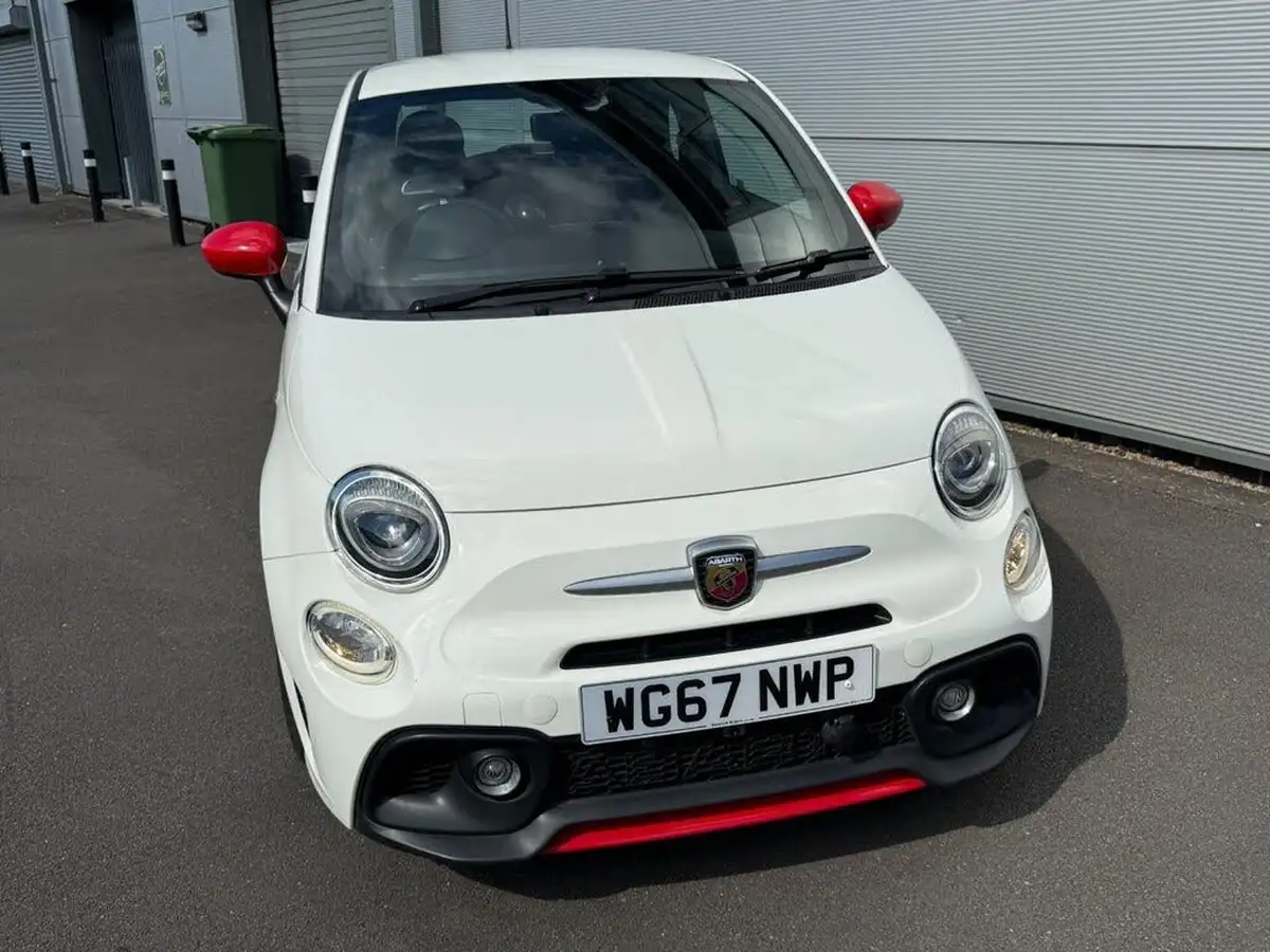 2018-abarth-595-14-tjet-big-1