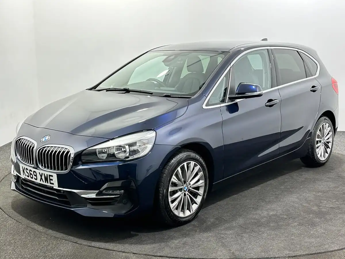 2019-bmw-2-series-15-218i-luxury-ss-active-dct-big-3
