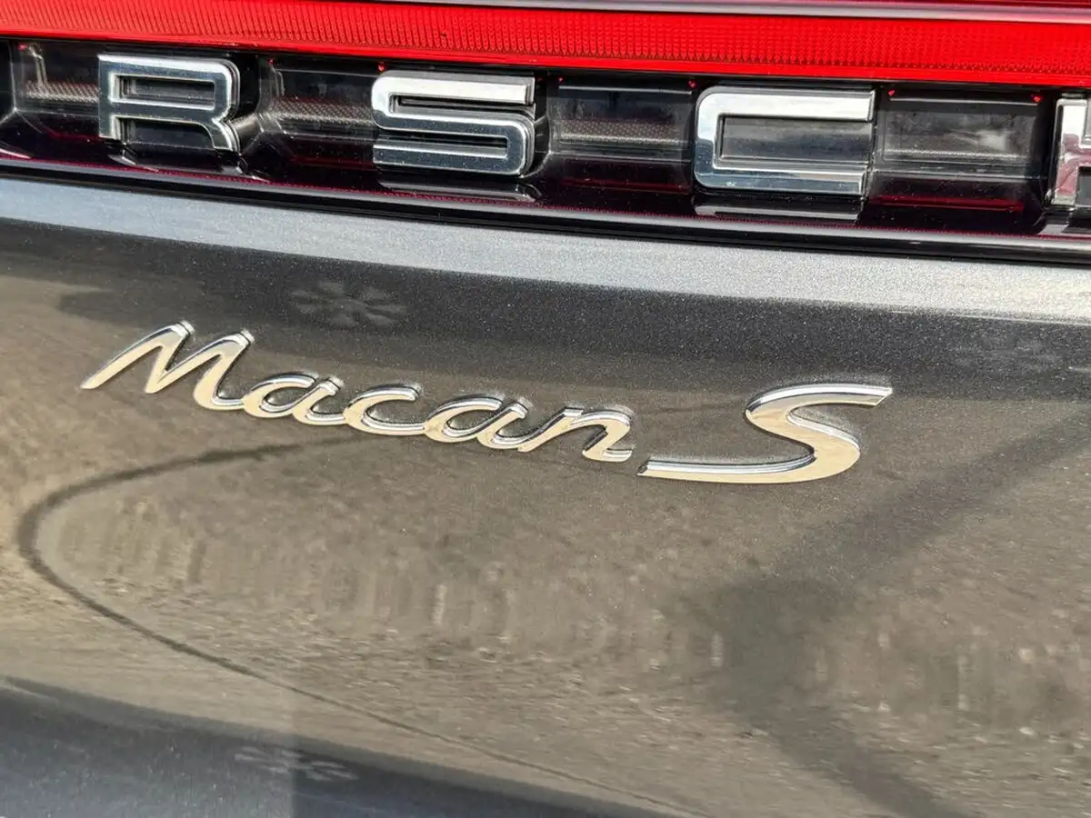 2019-porsche-macan-30-v6-s-big-15