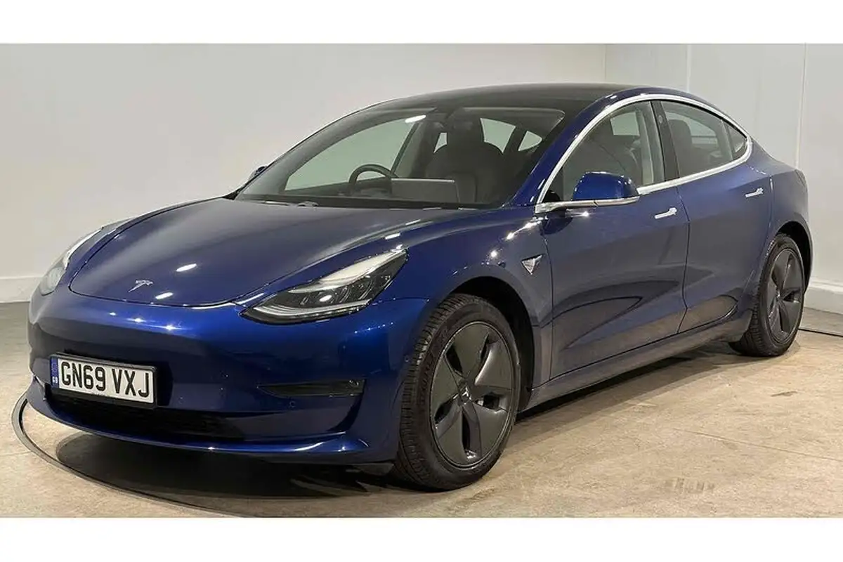 2019-tesla-model-3-e-standard-plus-big-7