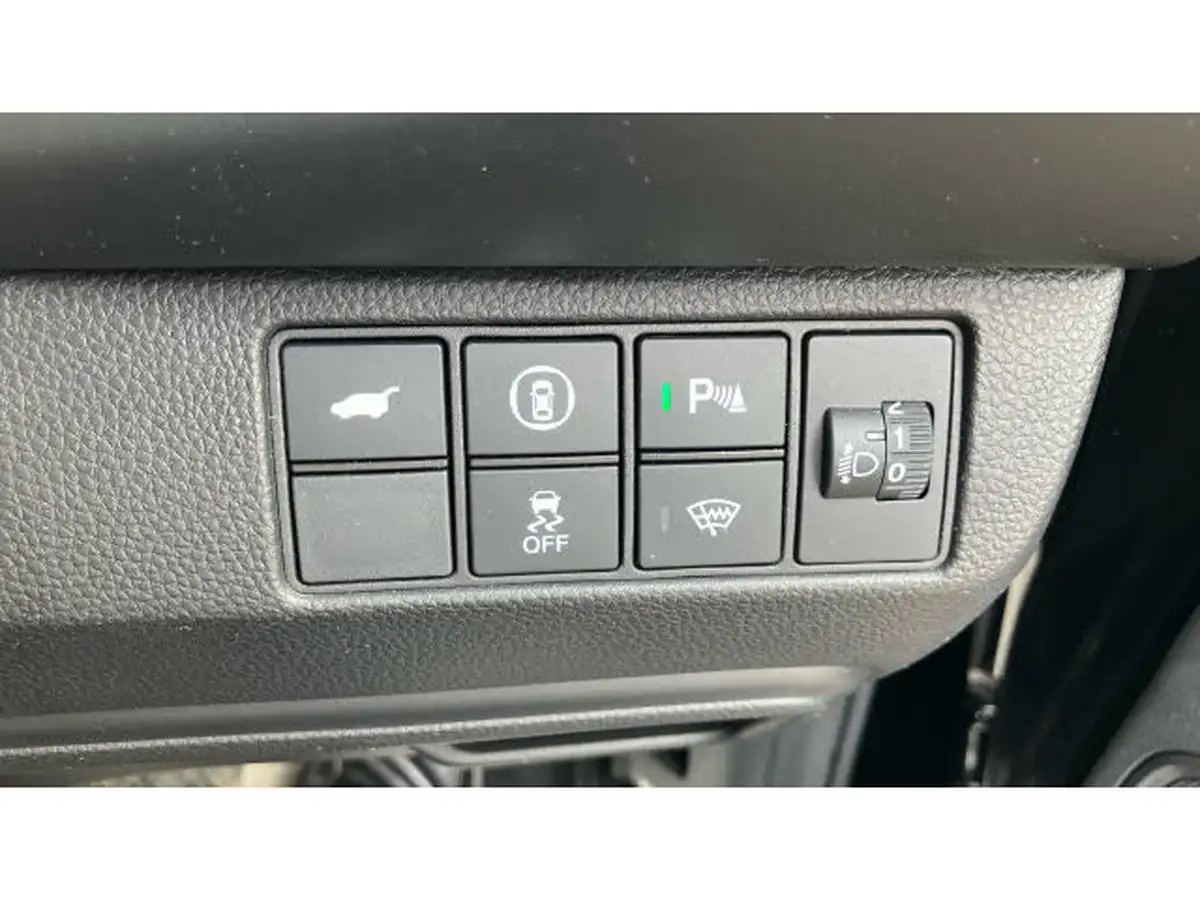 2023-honda-hr-v-15-i-mmd-advance-big-19