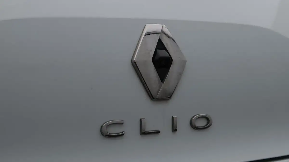 2021-renault-clio-10-tce-rs-line-90ps-big-22