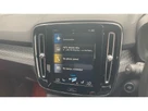 2018-volvo-xc40-15-t3-r-design-pro-small-11