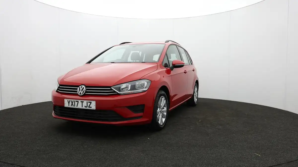 2017-volkswagen-golf-sv-16tdi-se-110ps-bmtss-big-60