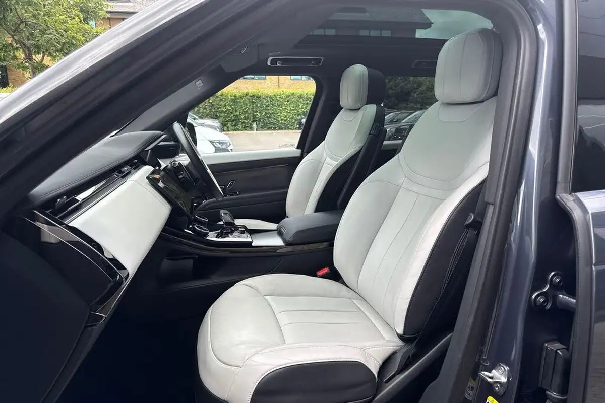 2023-land-rover-range-rover-sport-30-p400-dynamic-se-big-44
