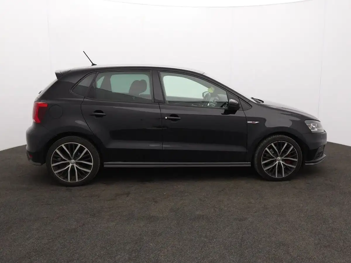 2016-volkswagen-polo-18-tsi-gti-5d-big-10