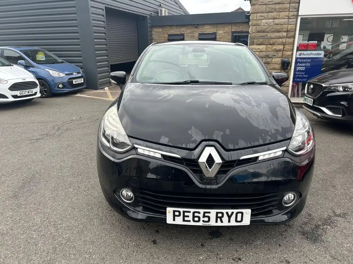 2015-renault-clio-09-tce-dynamique-s-nav-big-2