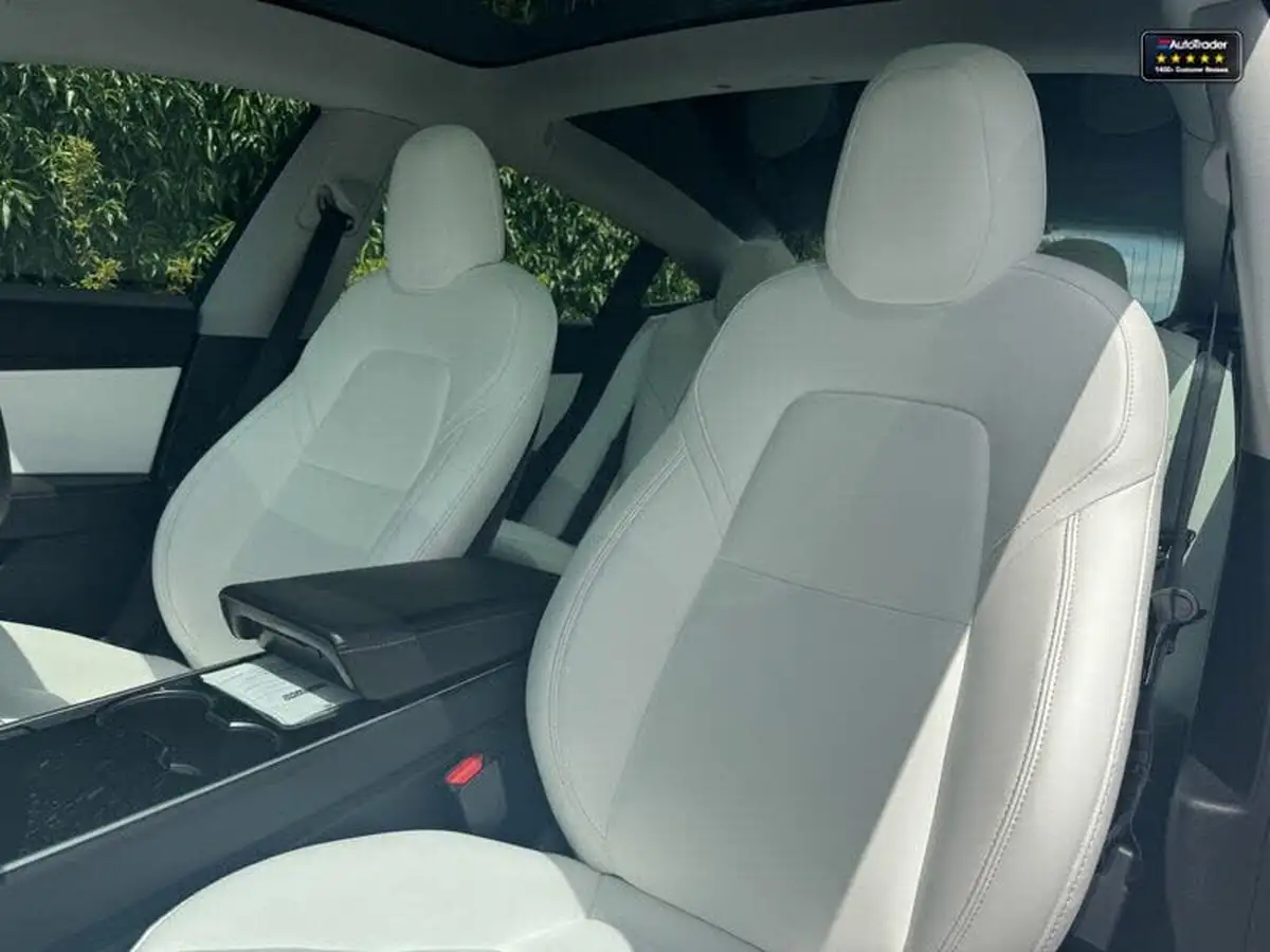 2020-tesla-model-3-e-performance-big-7