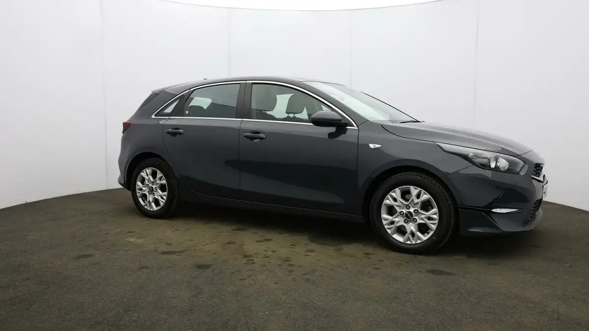 2023-kia-ceed-15-t-gdi-2-158bhp-non-adap-hatchback-big-47