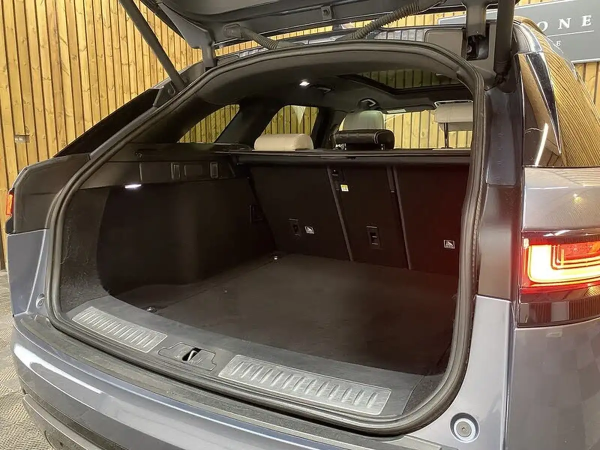 2018-land-rover-range-rover-velar-20-d240-r-dynamic-hse-big-29