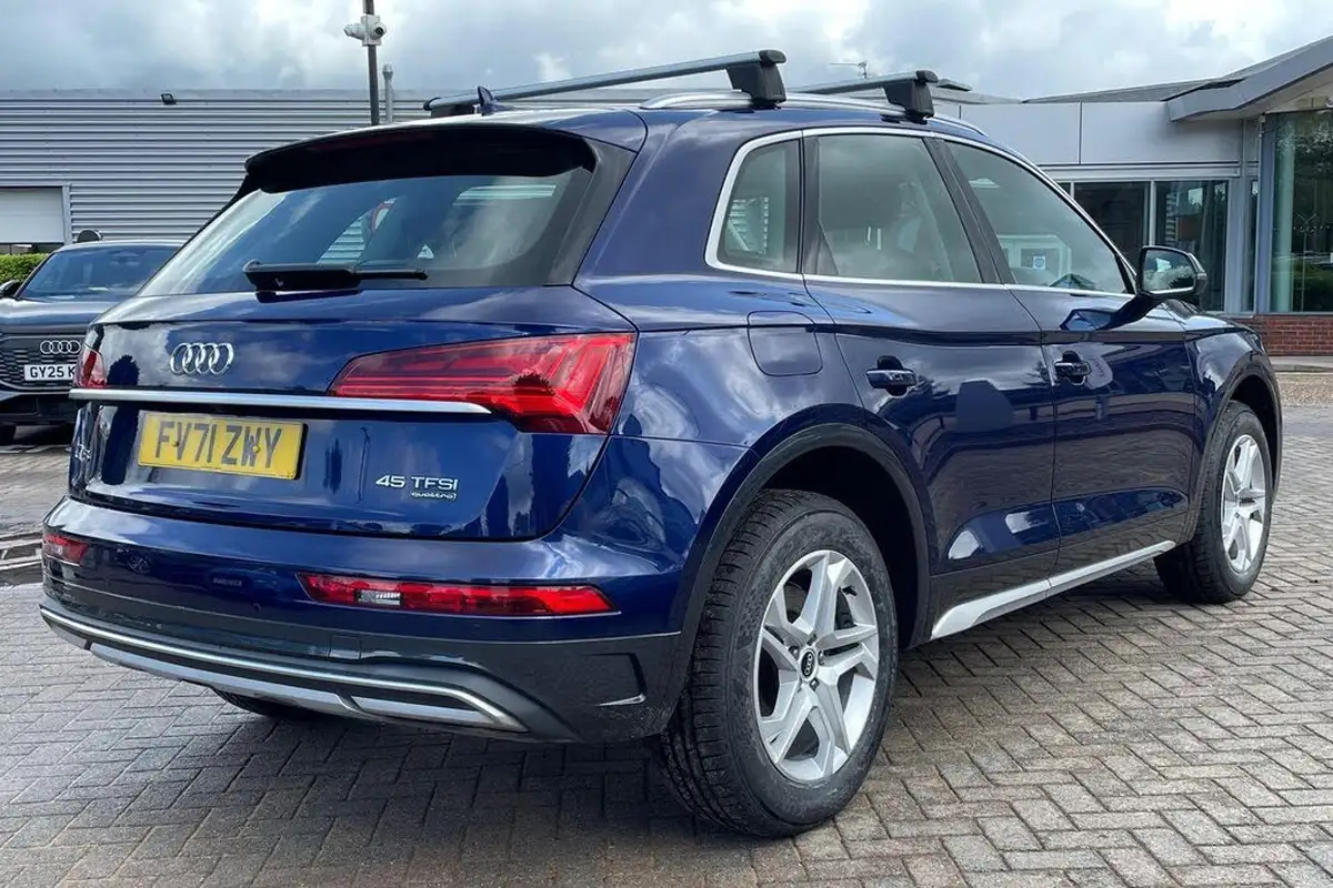 2022-audi-q5-20-45-tfsi-sportback-big-3