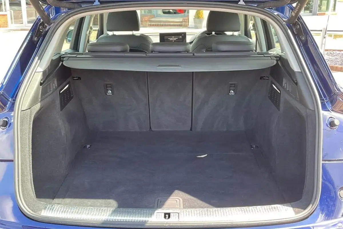 2022-audi-q5-20-45-tfsi-sportback-big-27