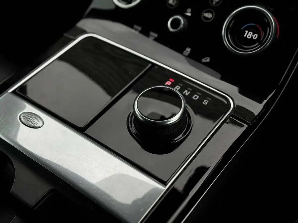 2019-land-rover-range-rover-velar-20-d180-r-dynamic-s-big-27