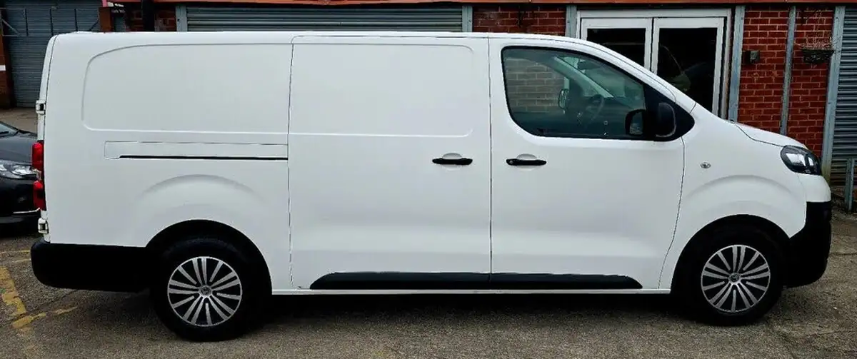 2019-vauxhall-vivaro-15td-2900-l2h1-dynamic-big-7
