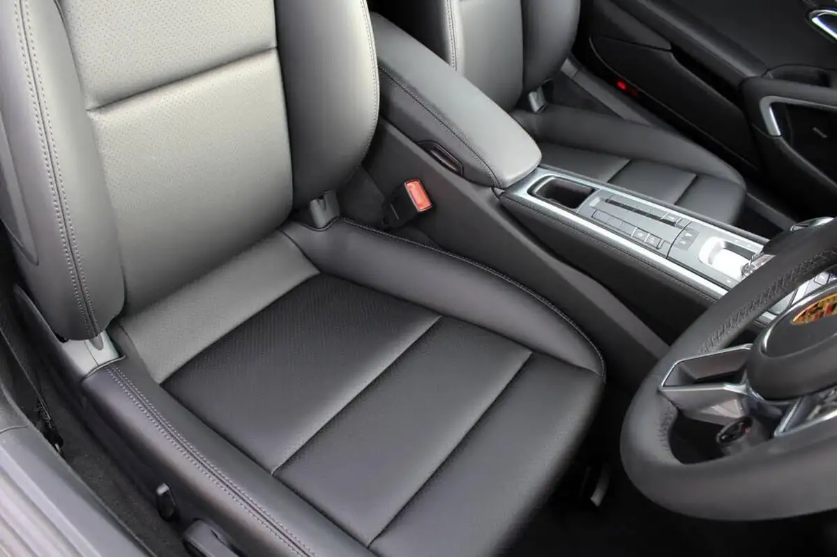 2025-porsche-cayman-718-20-cayman-style-edition-pdk-big-7