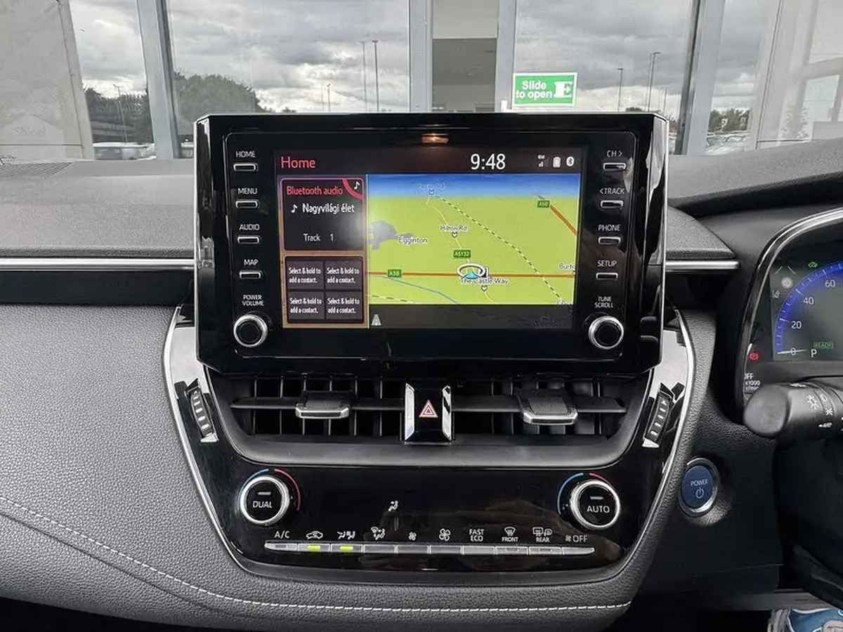 2021-toyota-corolla-18-vvt-i-icon-tech-spare-wheel-touring-sports-5d-big-35