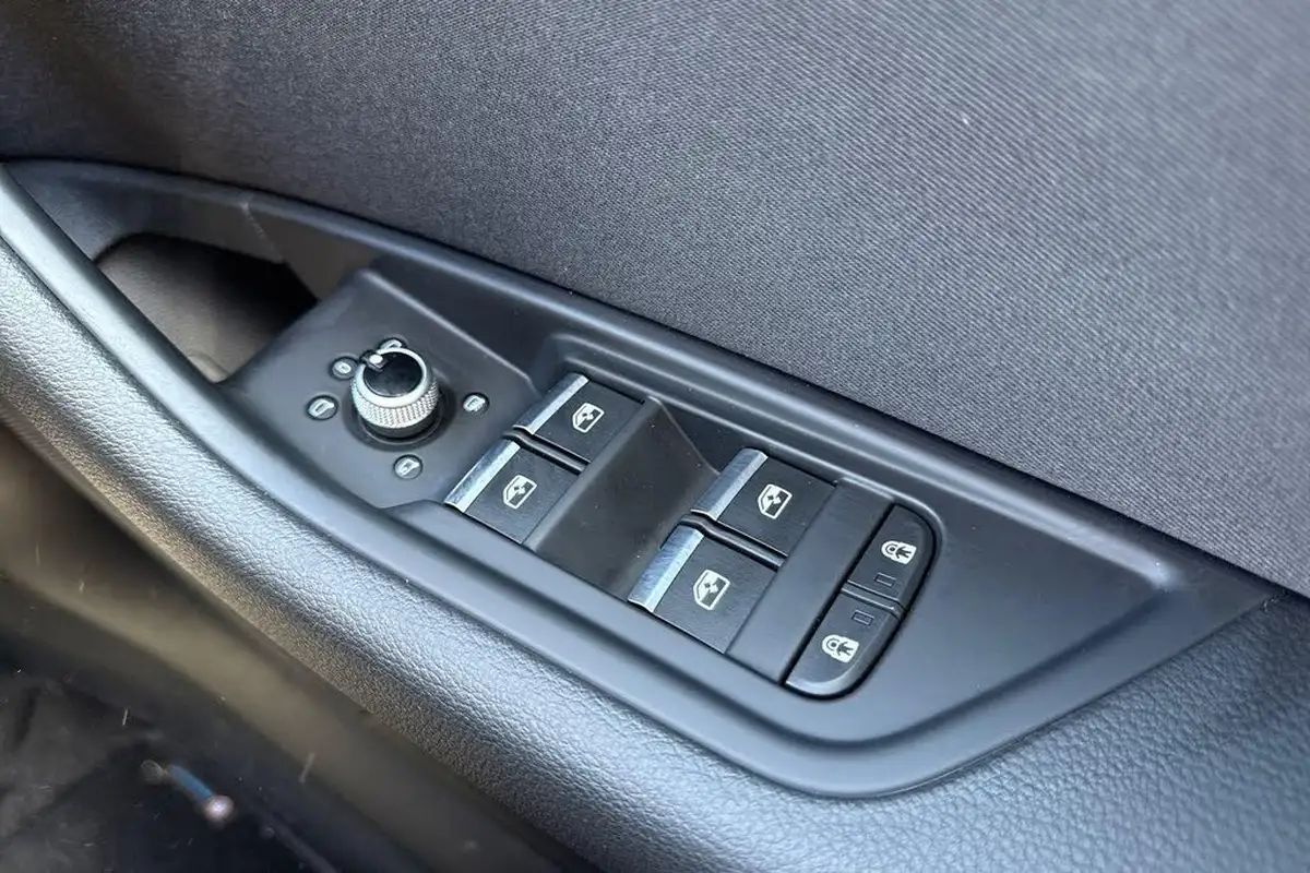 2022-audi-a4-avant-20-35-tdi-technik-big-16