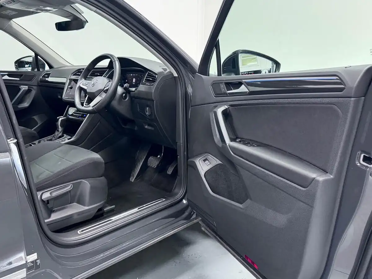 2023-volkswagen-tiguan-15-tsi-elegance-big-20