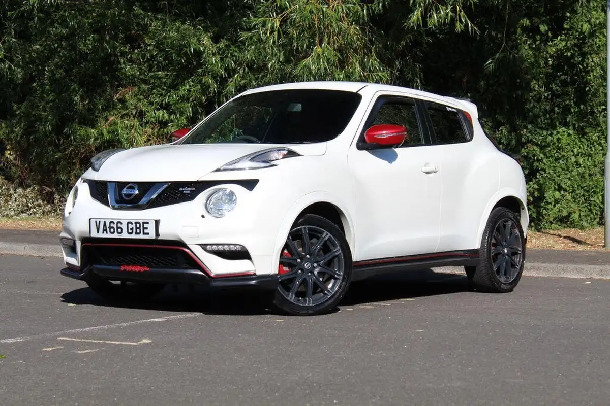 2017-nissan-juke-16-nismo-rs-218ps-big-1