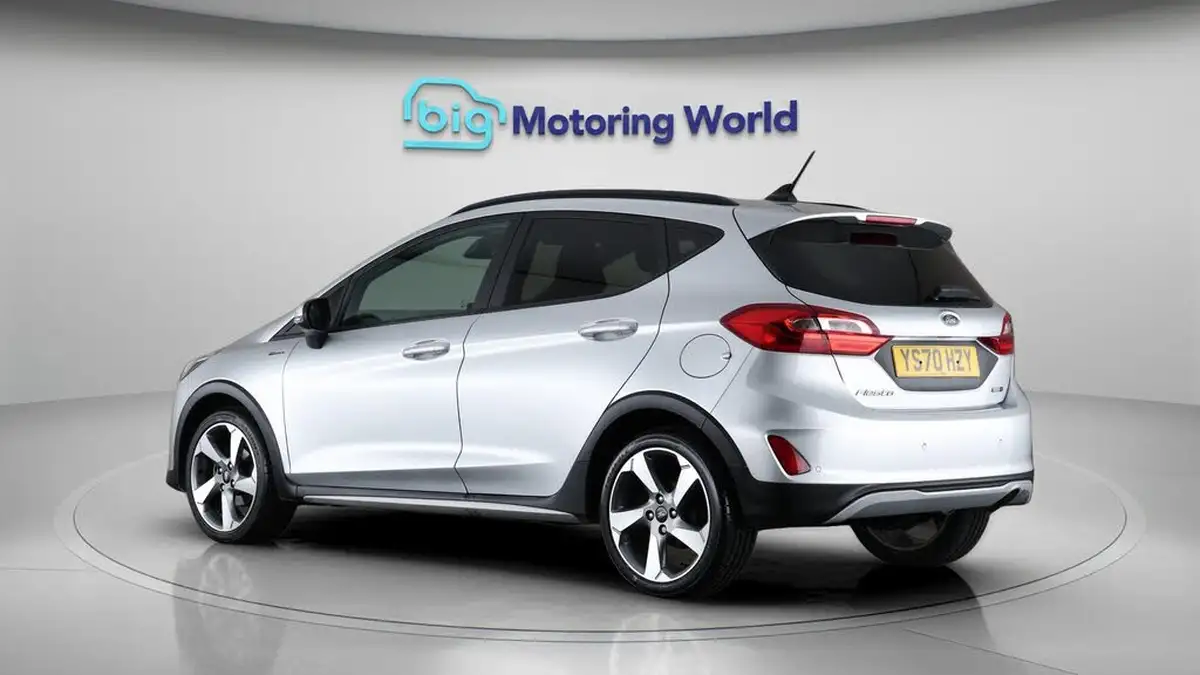 2020-ford-fiesta-big-5
