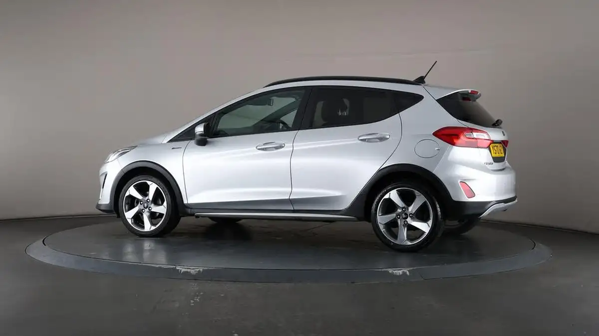 2020-ford-fiesta-big-77